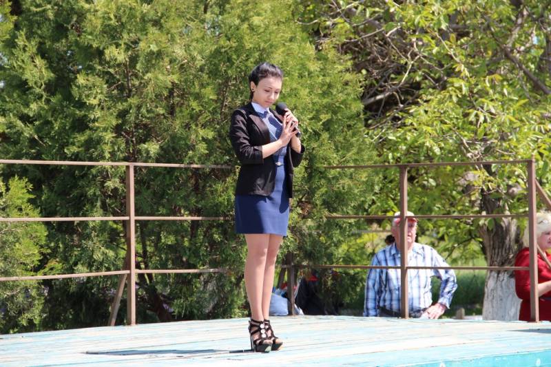 torzhestvennaya_chastj_prohozhdenie_lichnogo_sostava_garnizona_koncert_09_05_2016_67_web_67